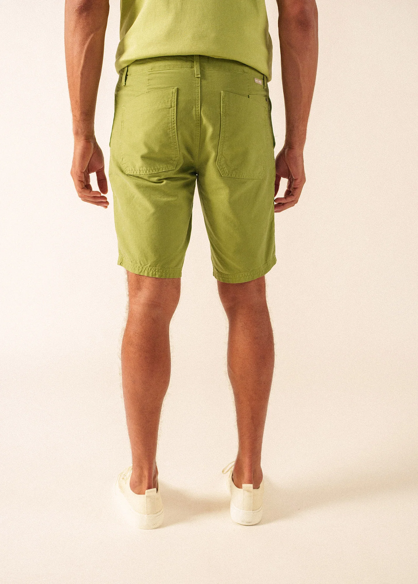 Titus shorts (OIL) - Image 3